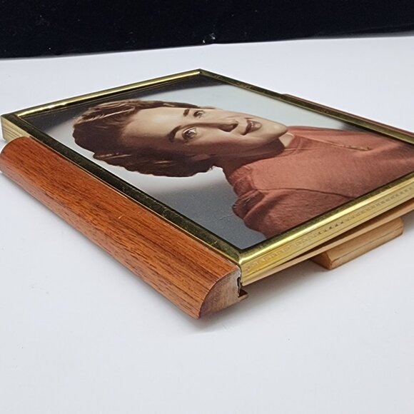 MCM Art Deco Teak Wood & Brass Photo Picture Frame 6.5"x7" VTG - Picture 7 of 9